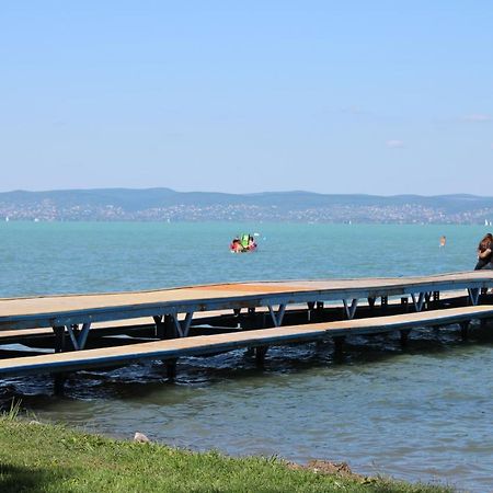 Nella Apartman Appartement Siófok Buitenkant foto