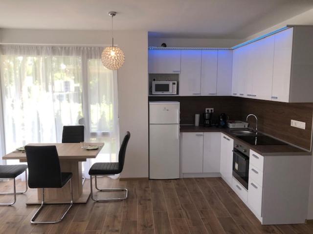 Nella Apartman Appartement Siófok Buitenkant foto
